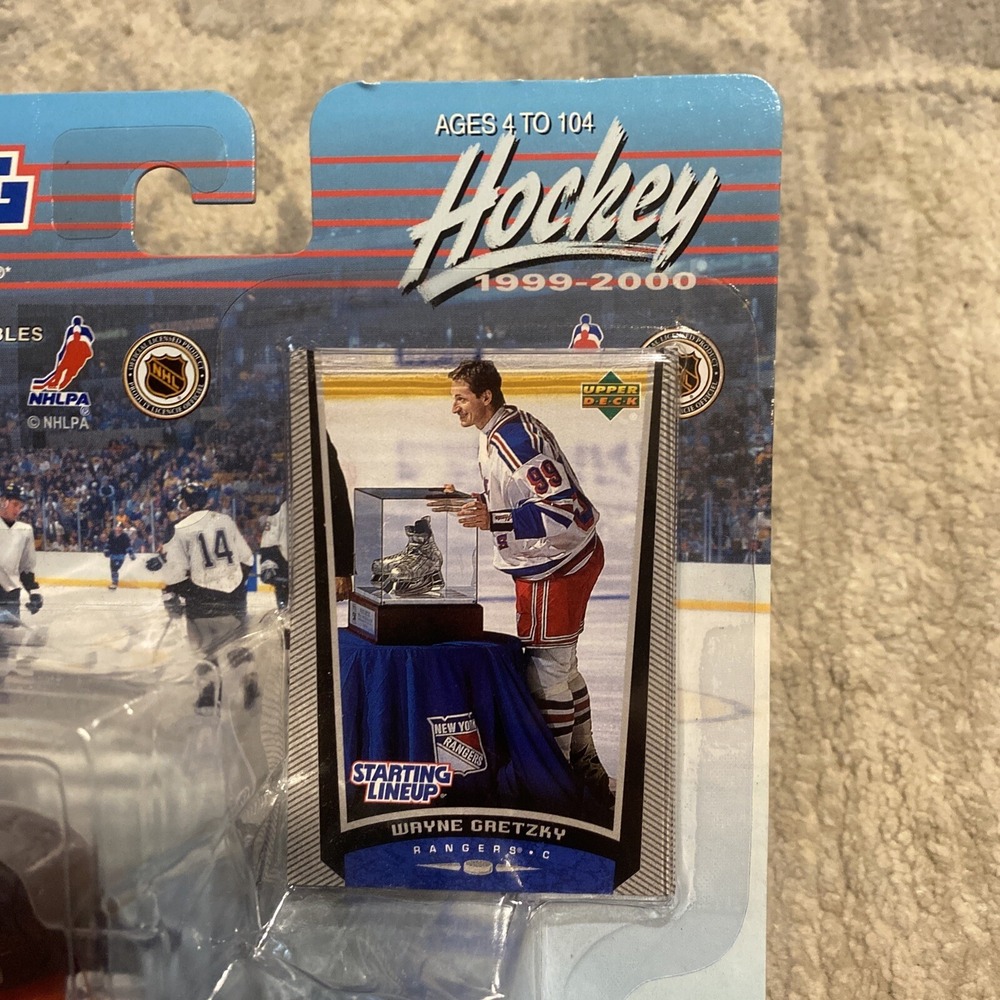 NEW 1999-2000 STARTING LINEUP WAYNE GRETZKY NEW YORK RANGERS HOCKEY - Picture 2 of 4